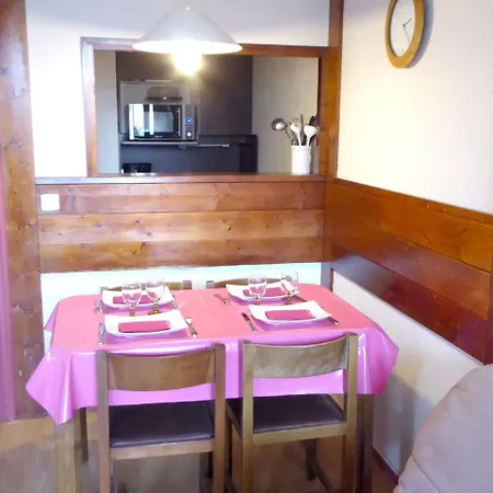 Allee Des Grands Mulets Apartment *